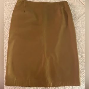 Agnona calf’s leather skirt, made in Italy